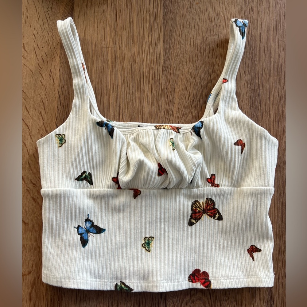Forever 21 cute butterfly crop top